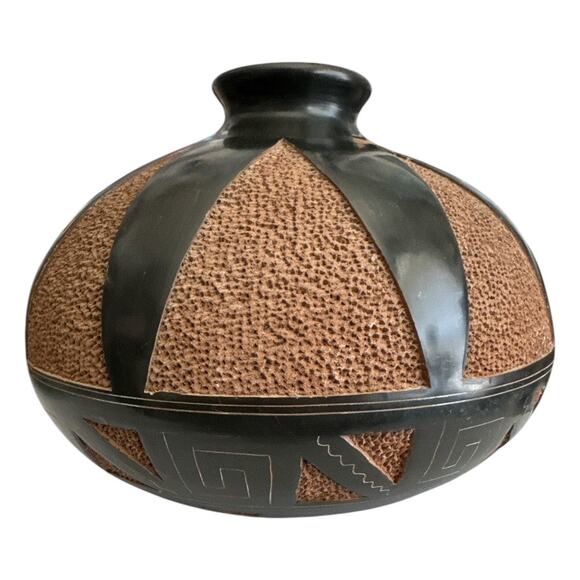 Vintage Hand Carved South American Brown Tan Pottery Vase - Picture 1 of 11